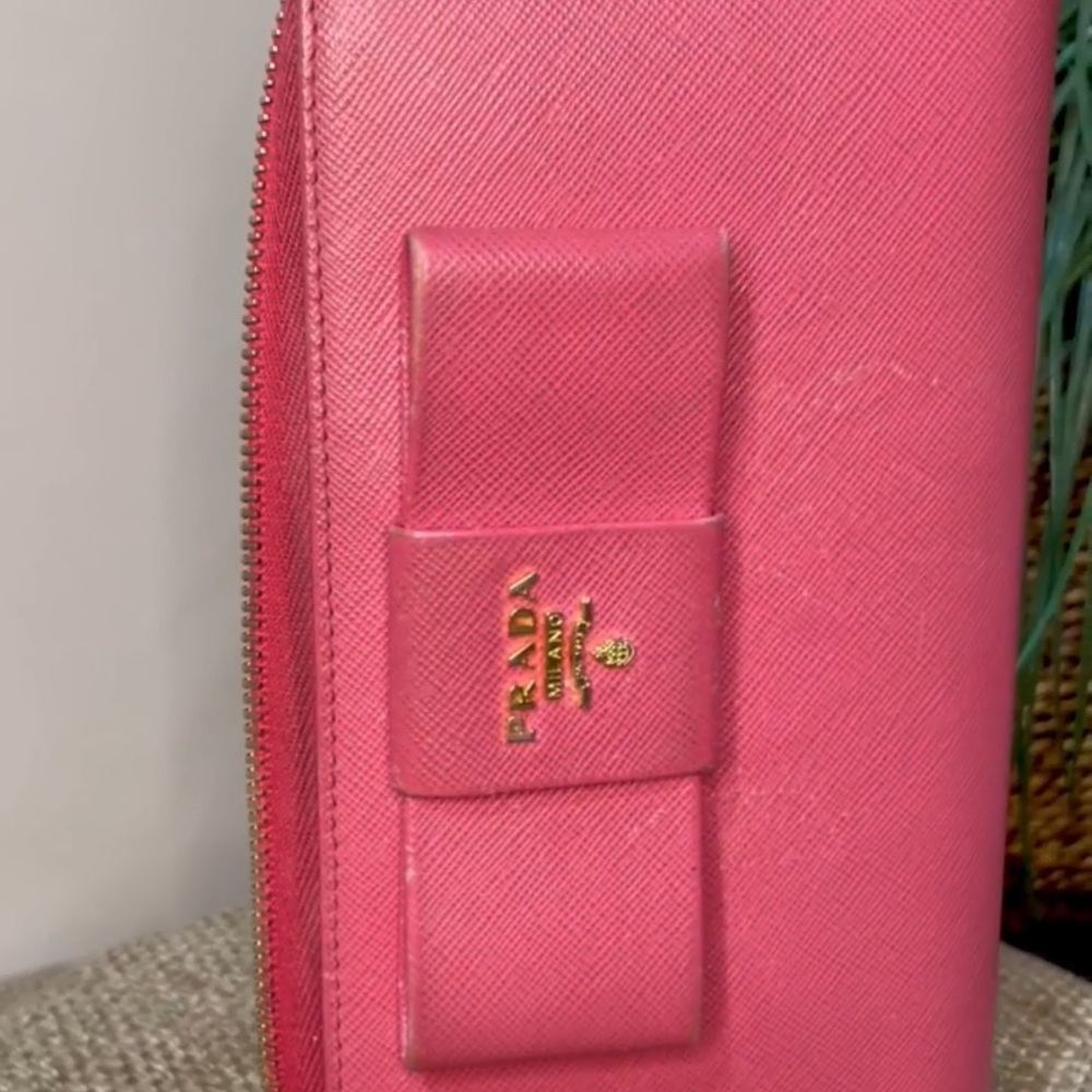 Prada Bow Pink Zip Around Long Wallet Wallet with Bow Accent and Gold
Hardware - Picture 13 of 15